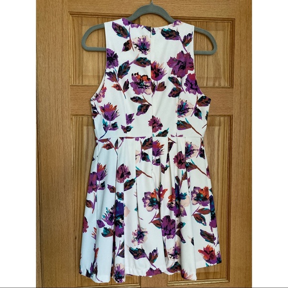 Forever 21 White and Floral Print Dress M - Picture 3 of 3